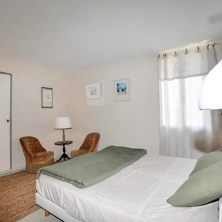 5 Bedroom Cozy In