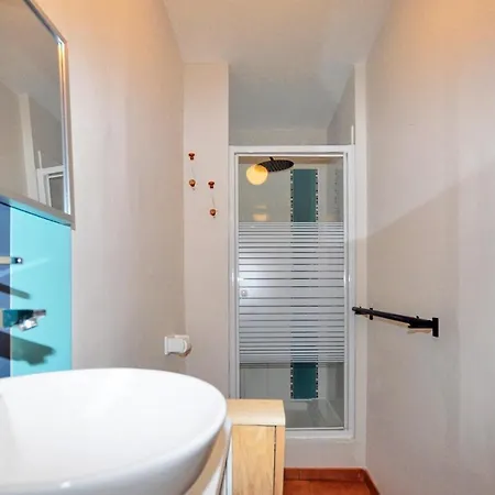 5 Bedroom Cozy In Tatil Evi Tautavel